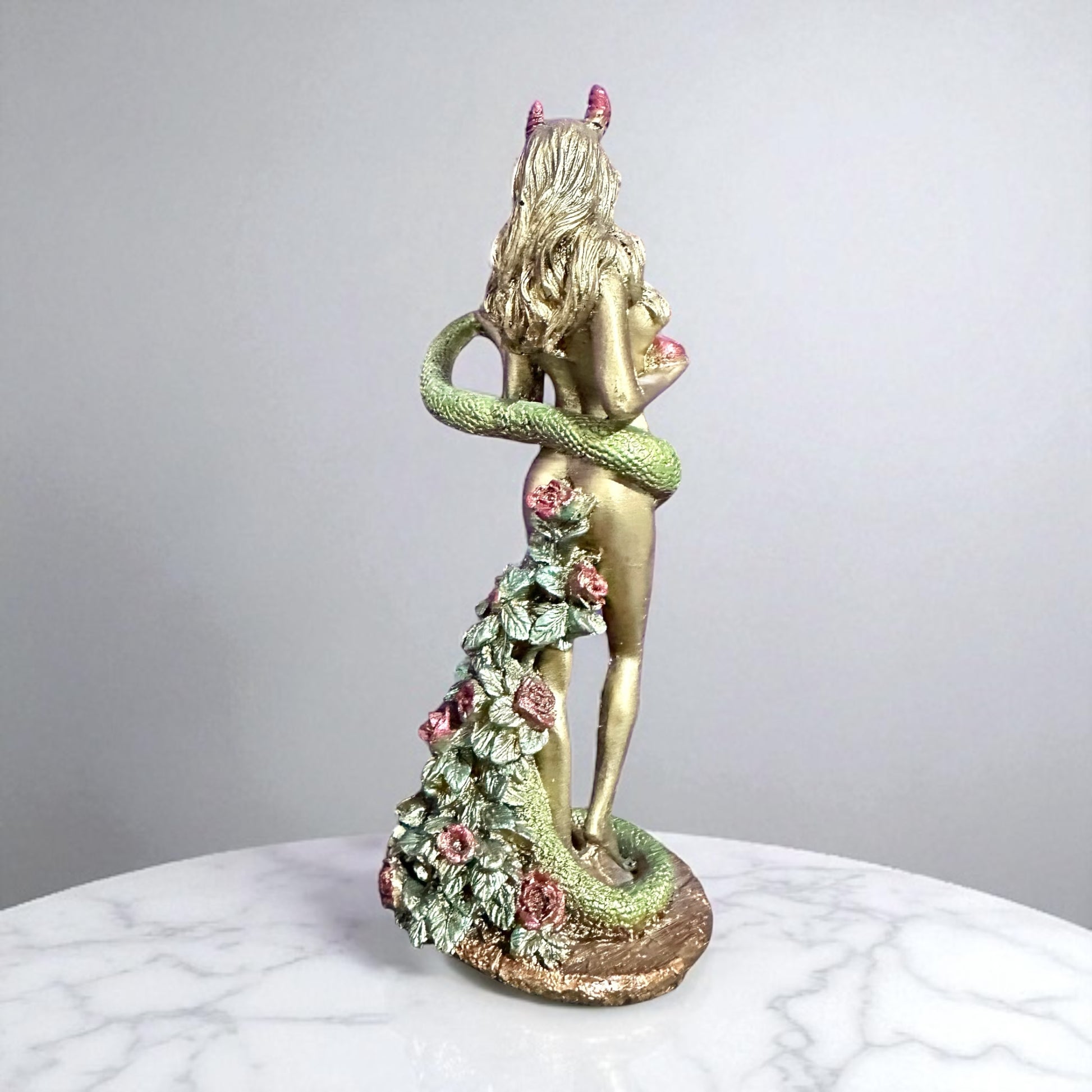Escultura Lilith Magic Ways